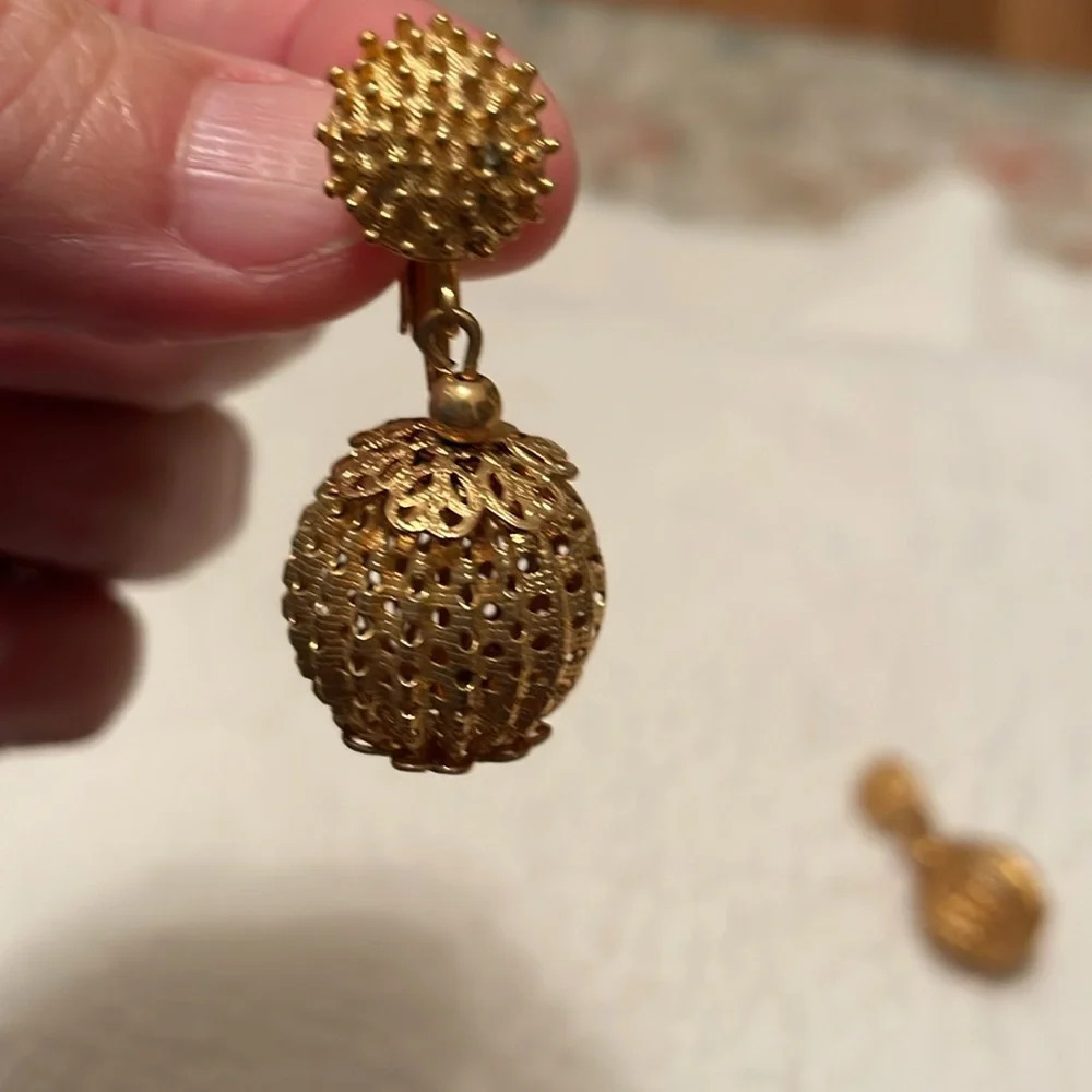 Coro Gold-Tone Filigree Clip-On Ball Earrings - Picture 2 of 8